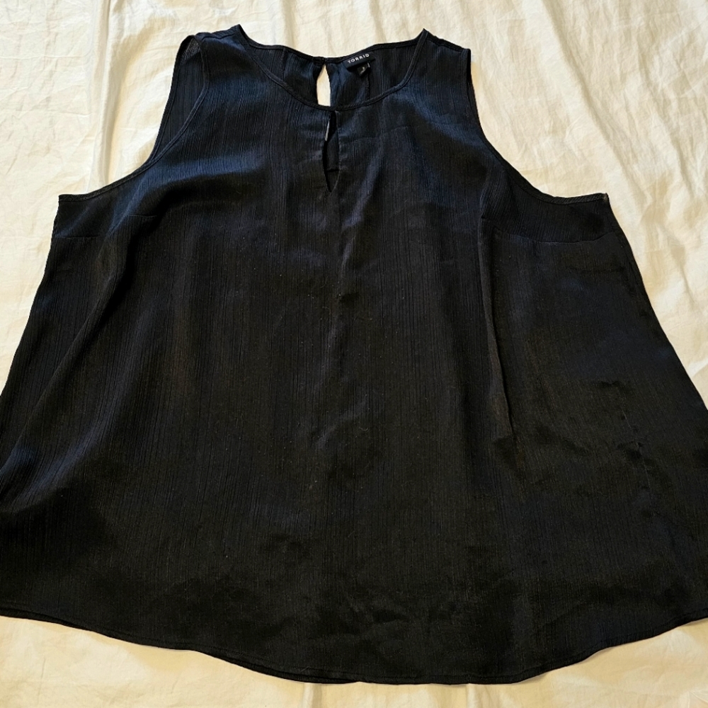 Torrid silky keyhole dress tank top size 3